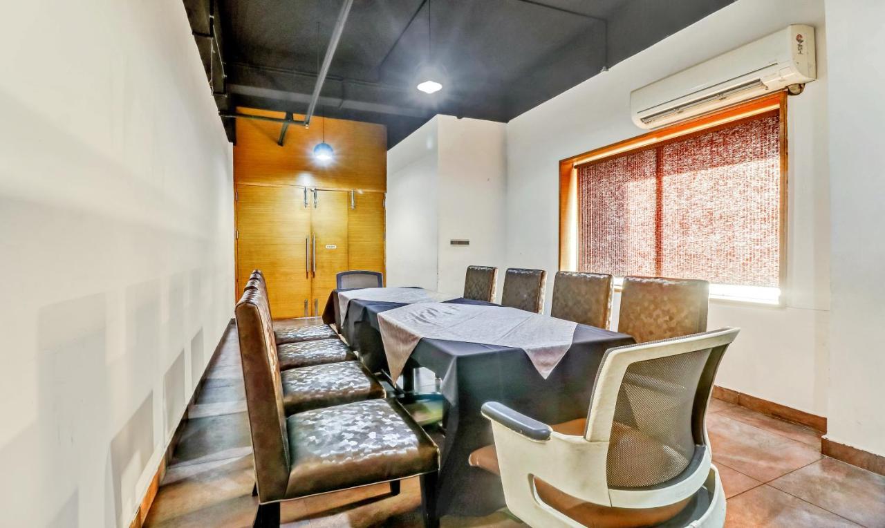 Medora Hotel Кожикоде Екстер'єр фото