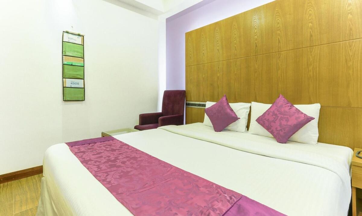 Medora Hotel Кожикоде Екстер'єр фото