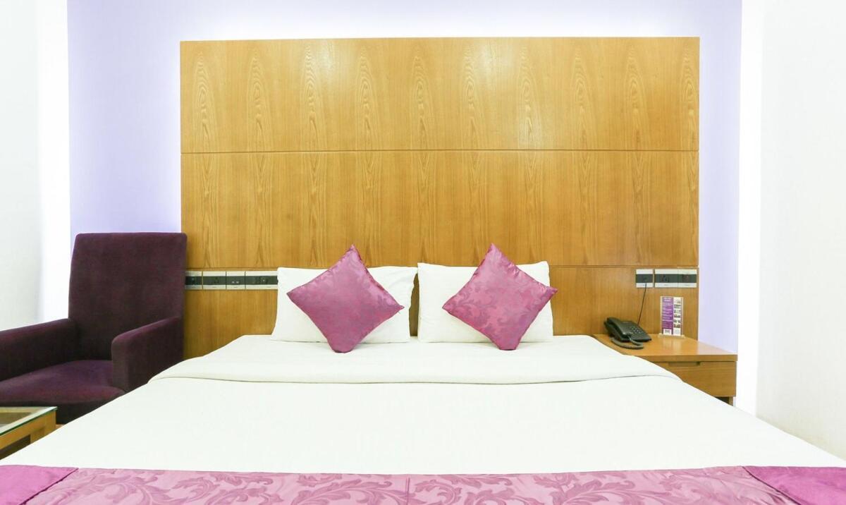 Medora Hotel Кожикоде Екстер'єр фото